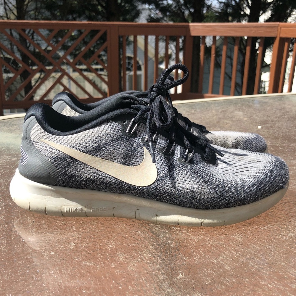 NIKE FREE RUN